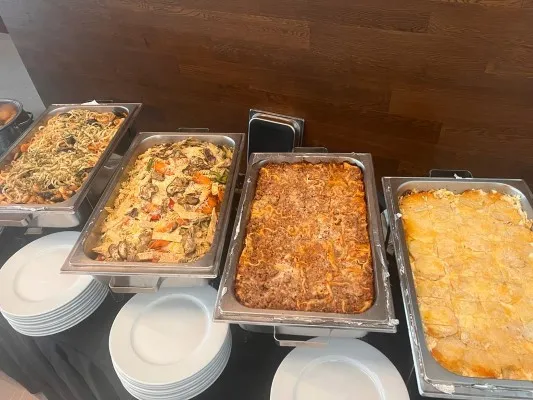 Banquetes Atenea, charolas de comida que ofrecen los mejores banquetes